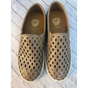 Vince camuto size 2 gold bailee slip on